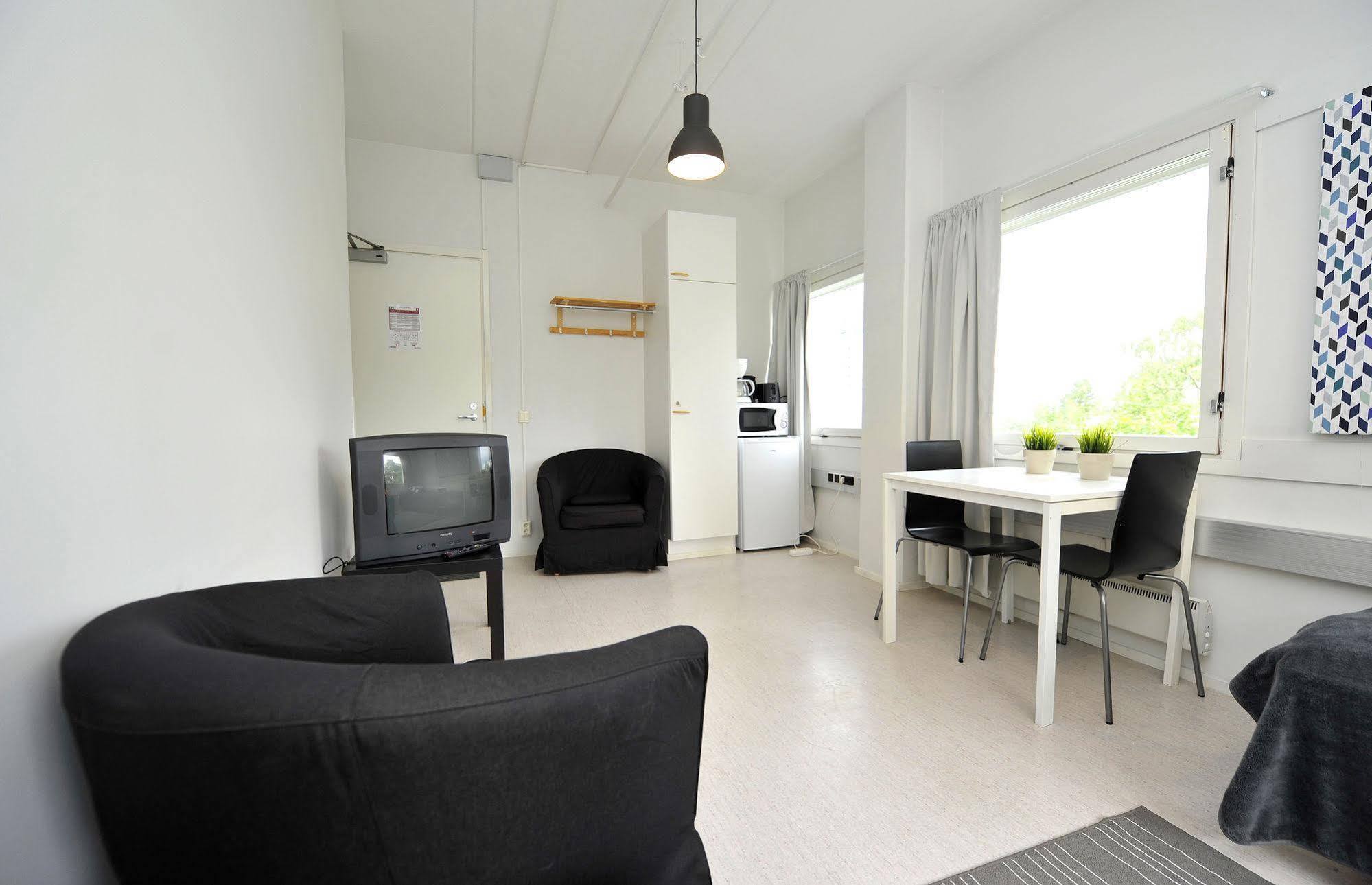 Forenom Hostel Espoo Kivenlahti Buitenkant foto