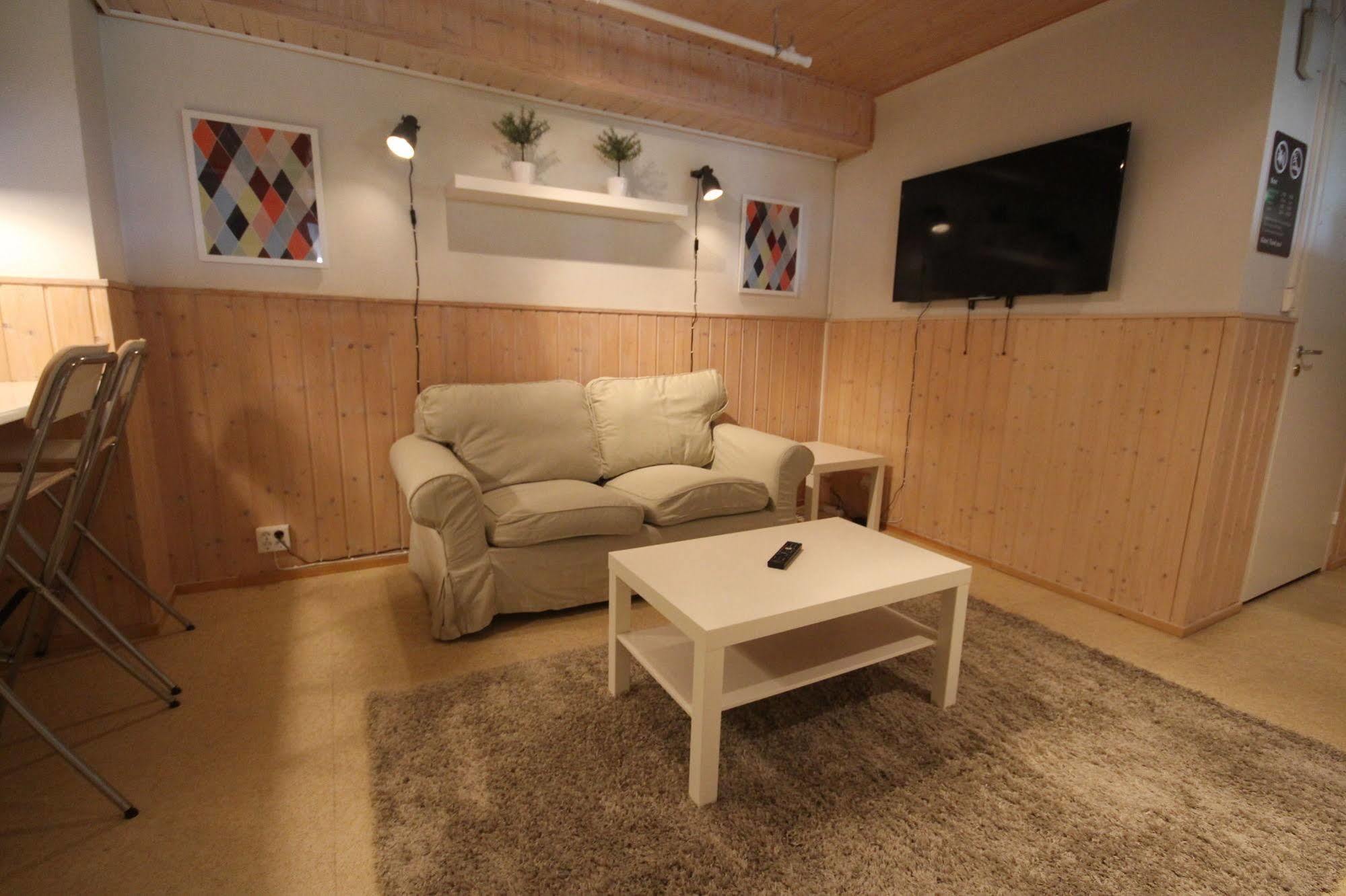 Forenom Hostel Espoo Kivenlahti Buitenkant foto